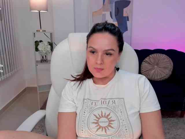 Aida-adams webcam