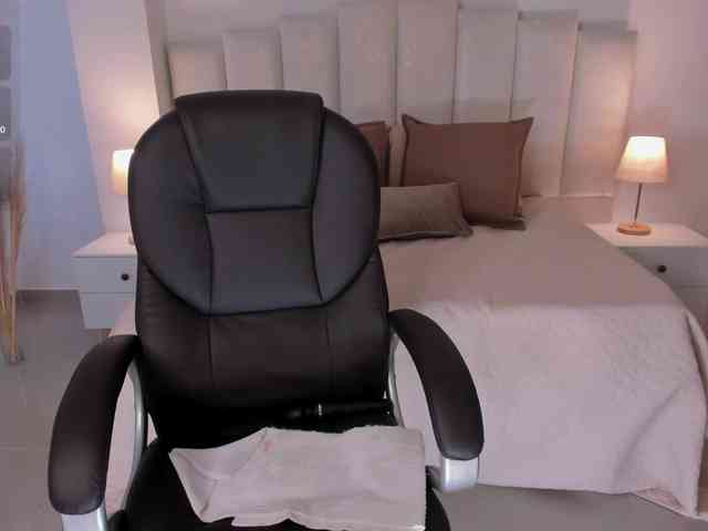 Aida-adams webcam