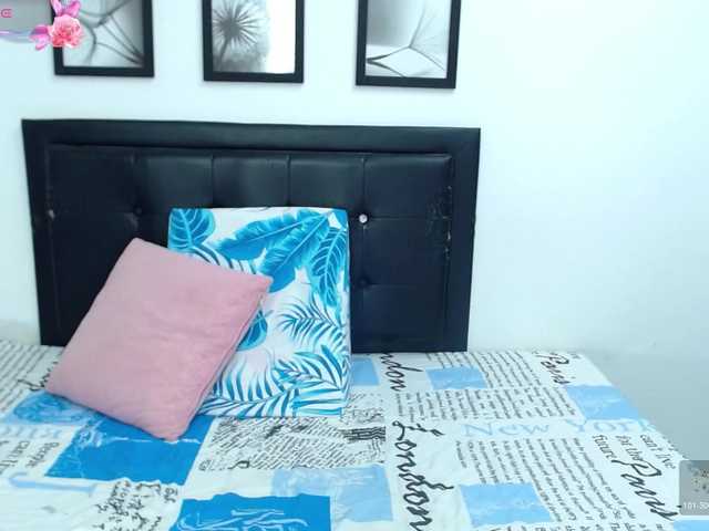 kelly-joness's BongaCams show and profile