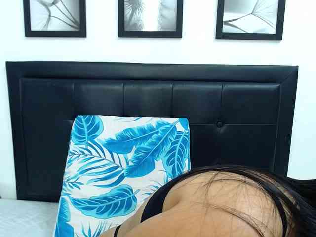 kelly-joness webcam