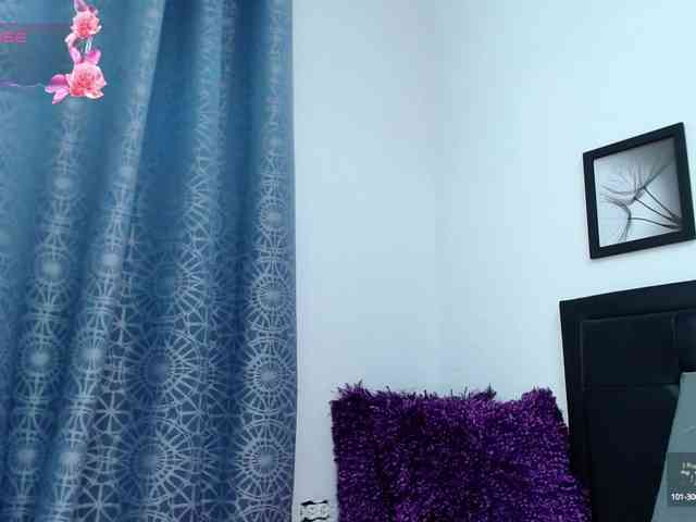 kelly-joness webcam