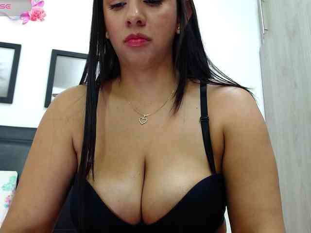 kelly-joness webcam