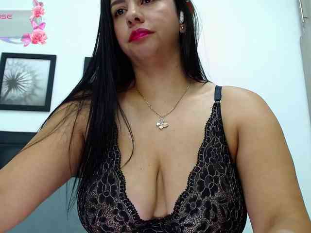 kelly-joness webcam