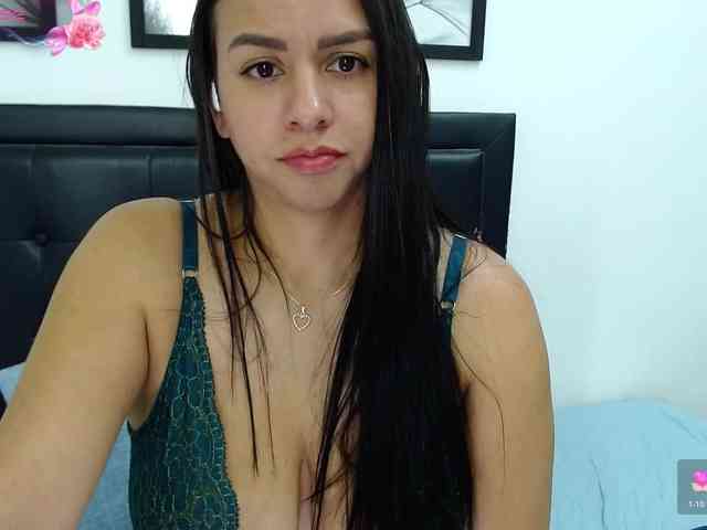 kelly-joness webcam