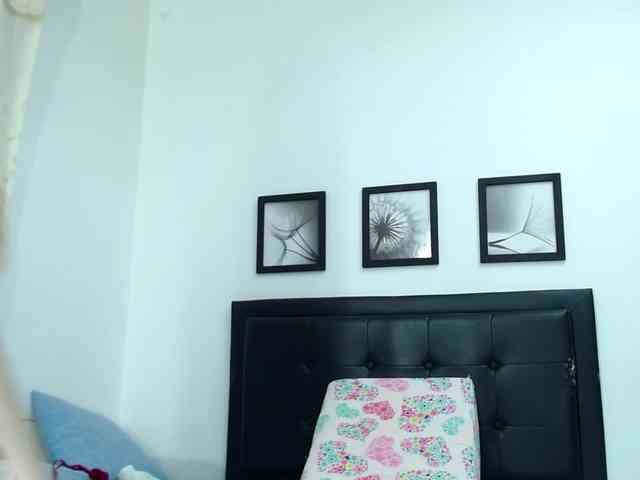 kelly-joness webcam