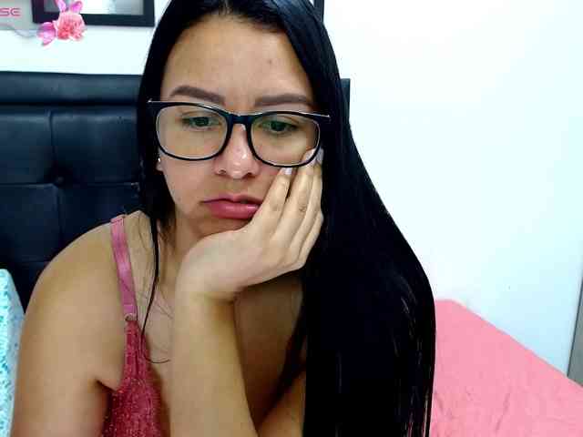 kelly-joness Live Webcam on BongaCams