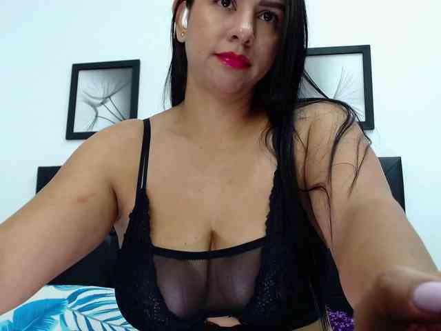 kelly-joness webcam