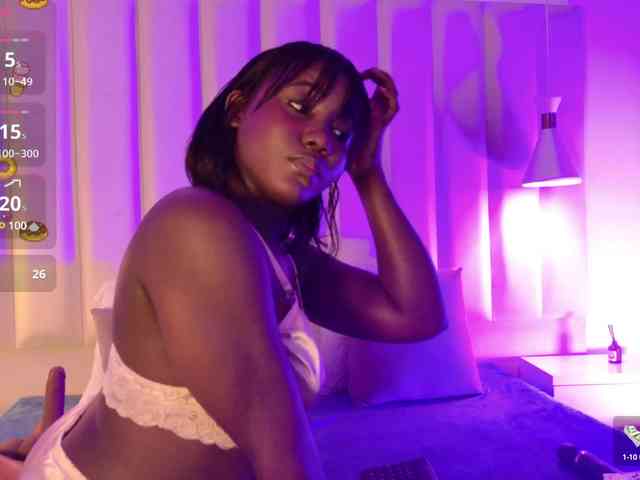 VICKYWALLES webcam