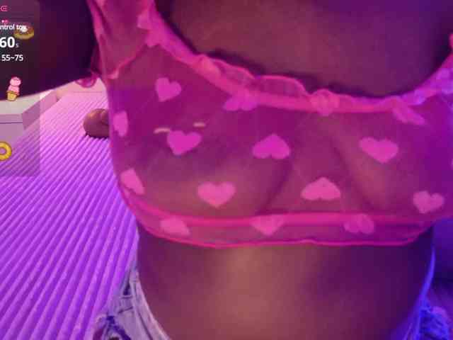 VICKYWALLES webcam