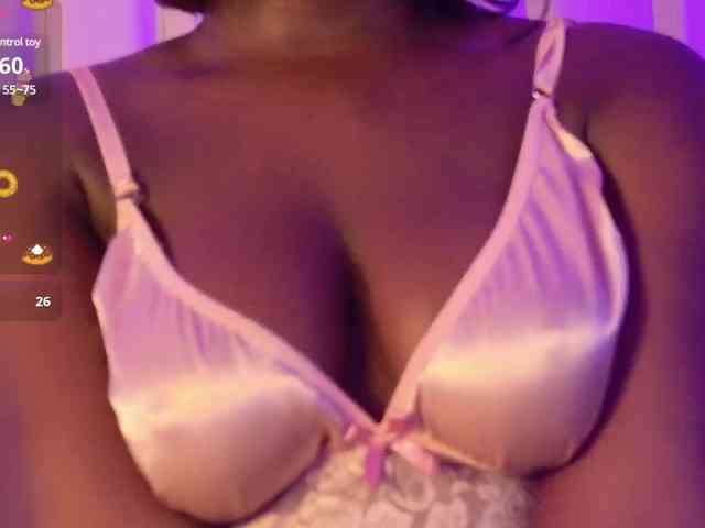 VICKYWALLES webcam