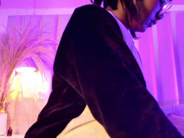 VICKYWALLES webcam
