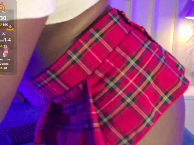 VICKYWALLES webcam