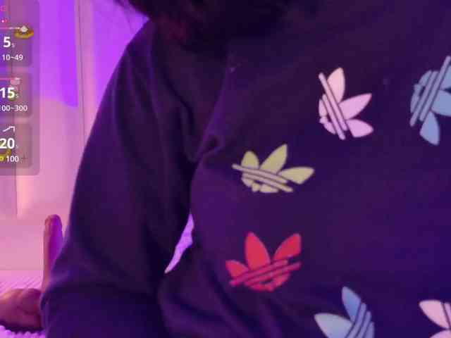 VICKYWALLES webcam