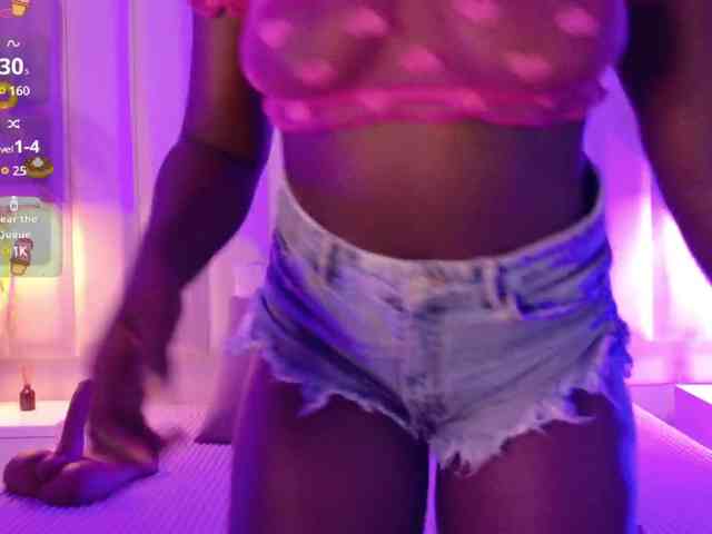 VICKYWALLES webcam