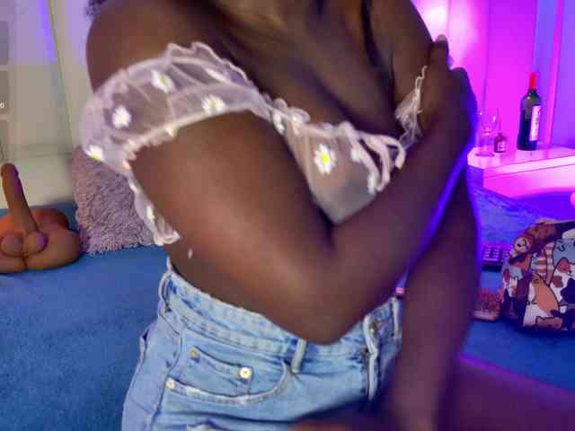 VICKYWALLES