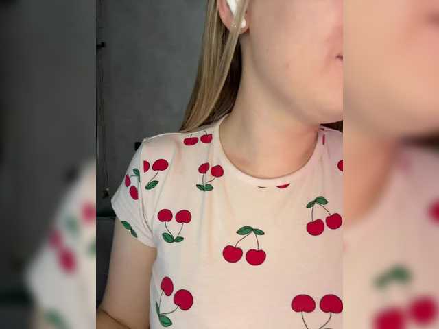 Peach--Alice's BongaCams show and profile
