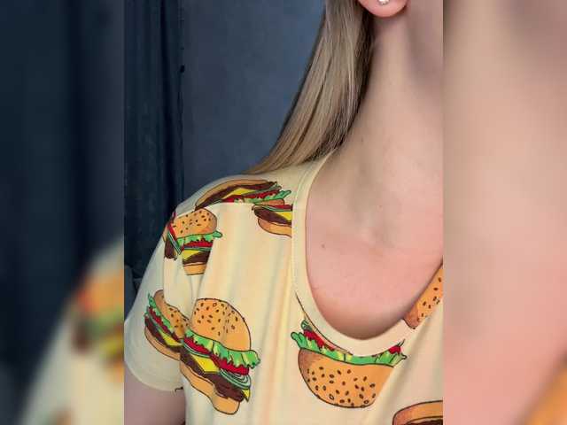 Peach--Alice's BongaCams show and profile