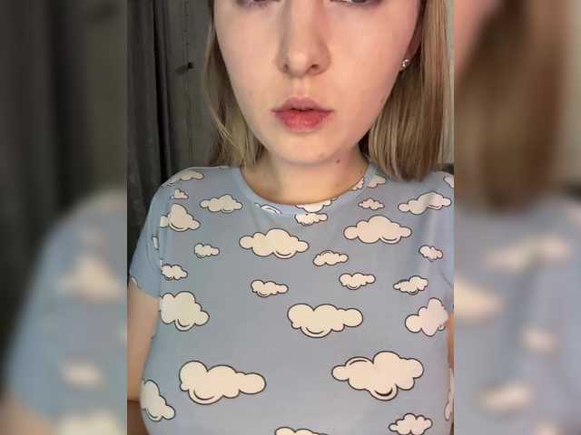 Peach--Alice's BongaCams profile