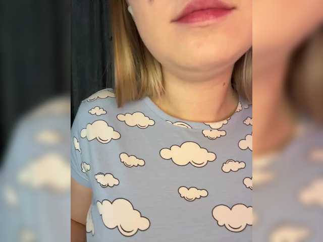 Peach--Alice's BongaCams show and profile