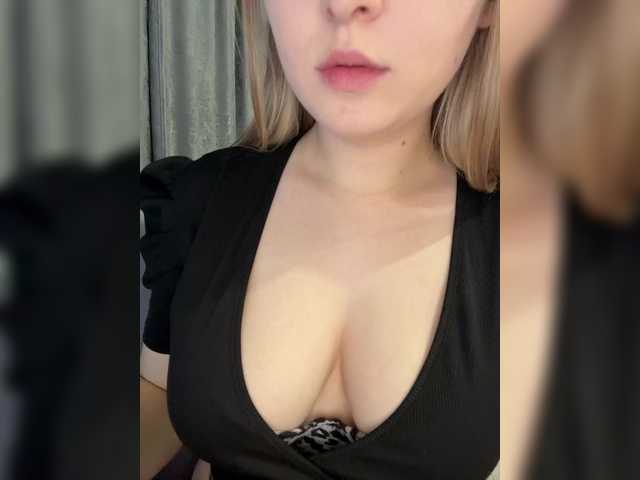 Peach--Alice from BongaCams