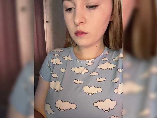 Peach--Alice's BongaCams profile