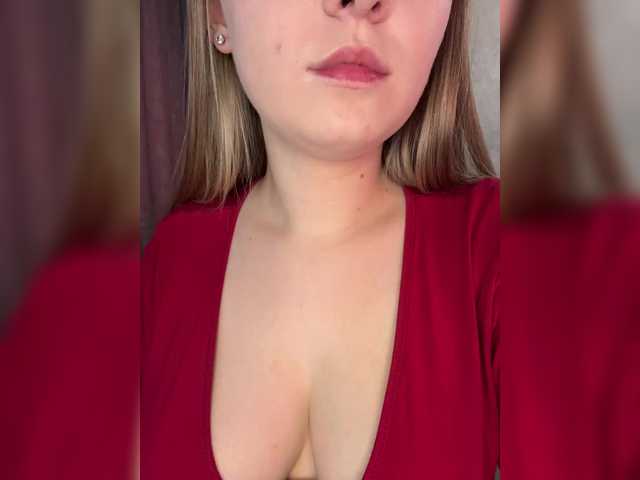 Peach--Alice's BongaCams show and profile