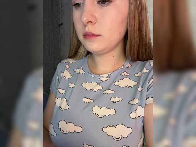 Peach--Alice's BongaCams profile