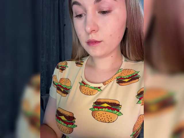 go to chat with AlinaRay