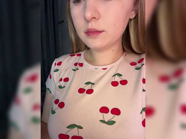 Peach--Alice's BongaCams show and profile