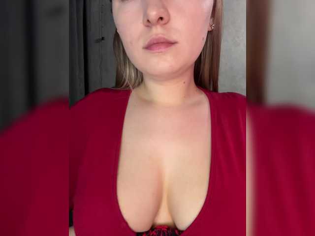 Peach--Alice's BongaCams show and profile