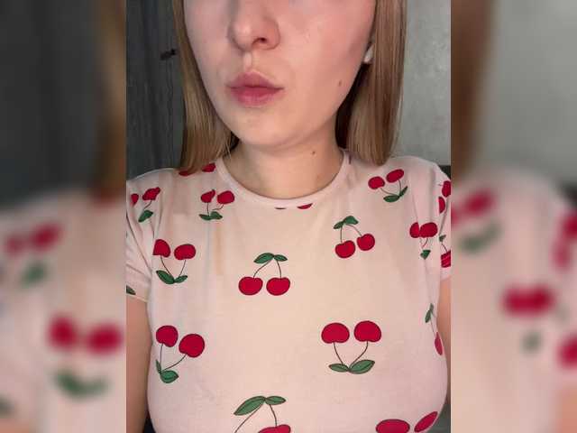 Peach--Alice's BongaCams profile