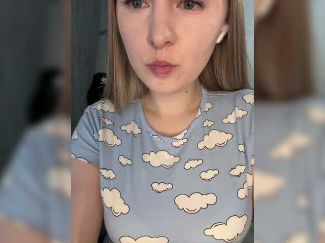 Peach--Alice's BongaCams show and profile