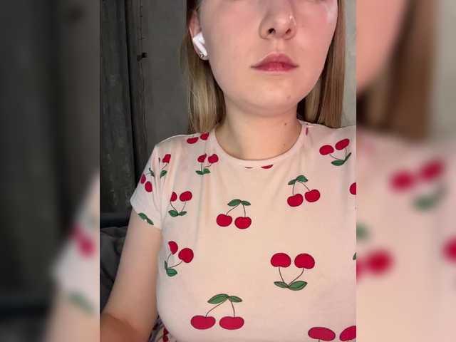 Peach--Alice's BongaCams profile
