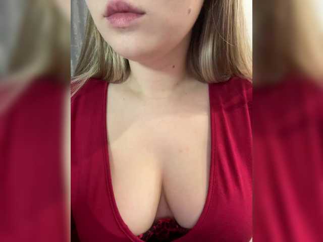 Peach--Alice's BongaCams show and profile