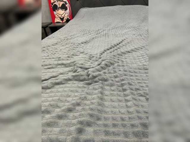 Peach--Alice's BongaCams show and profile