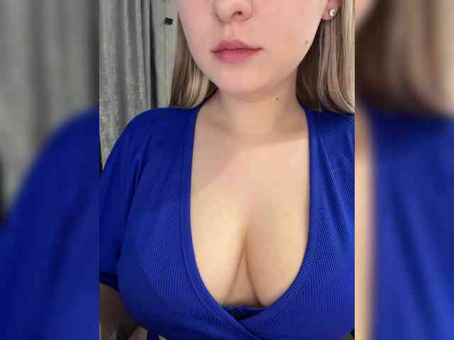 AlinaRay webcam