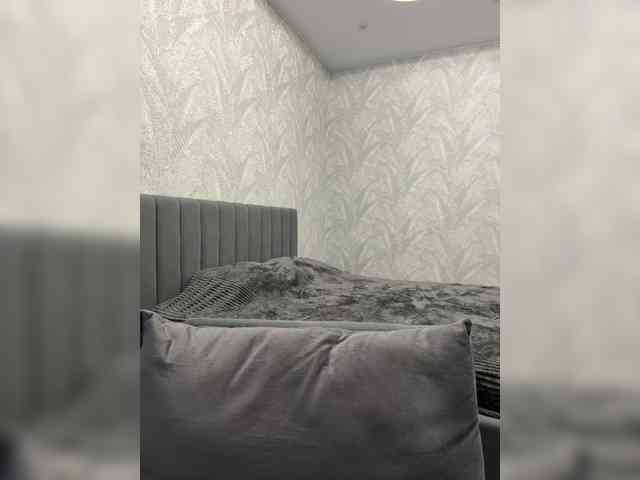 AlinaRay webcam