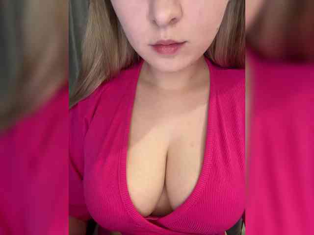AlinaRay webcam