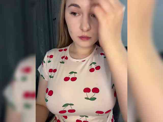 AlinaRay webcam