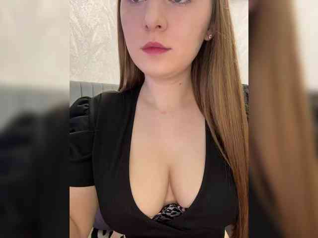 AlinaRay webcam