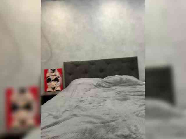 AlinaRay webcam