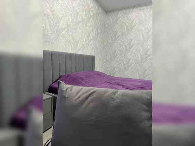 AlinaRay webcam