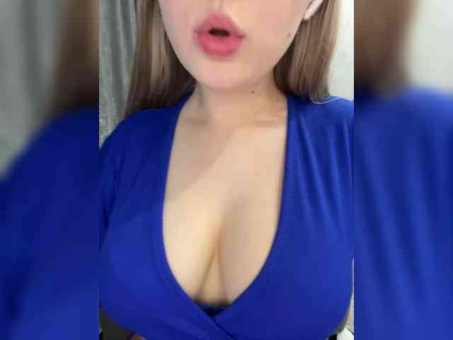 AlinaRay webcam