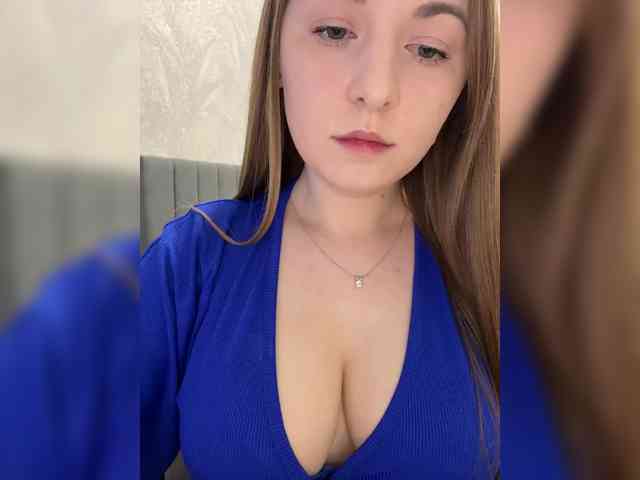 Peach--Alice Live Webcam on BongaCams