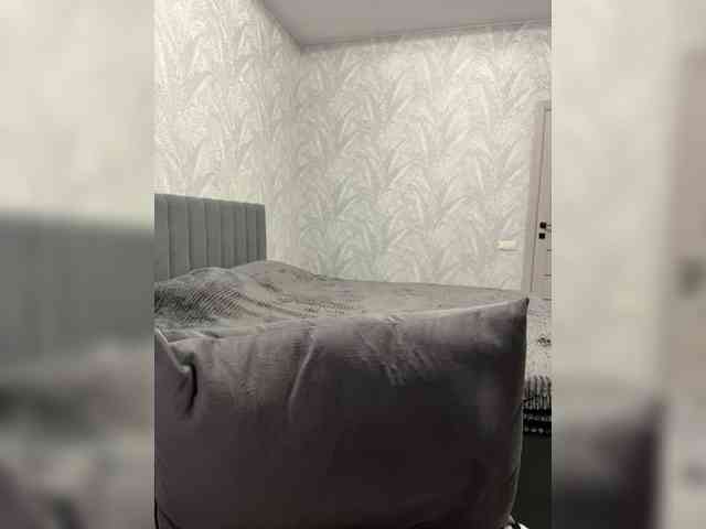 AlinaRay webcam