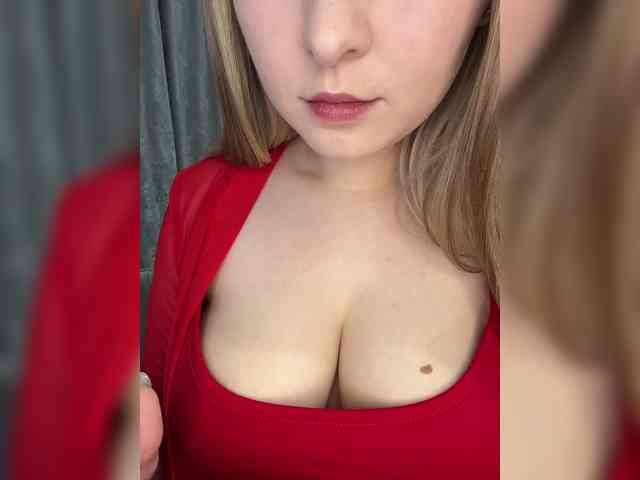 AlinaRay webcam