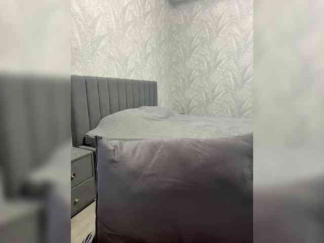 AlinaRay webcam