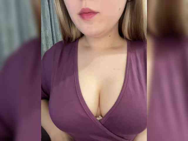 AlinaRay webcam