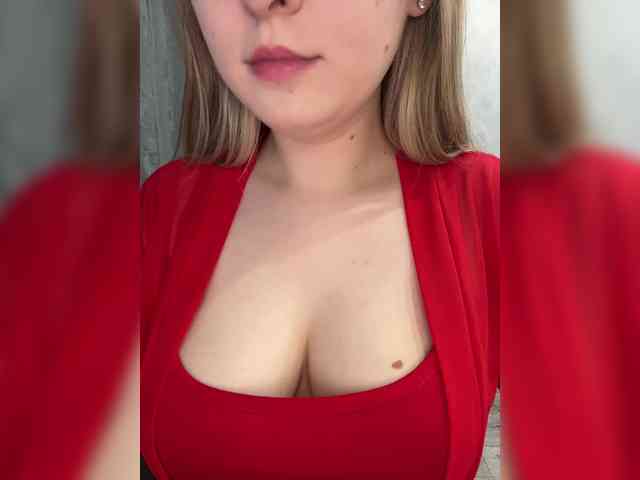 AlinaRay webcam