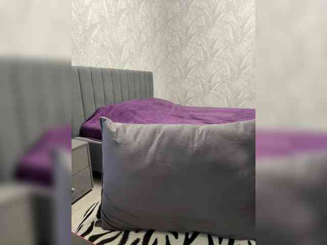 AlinaRay webcam
